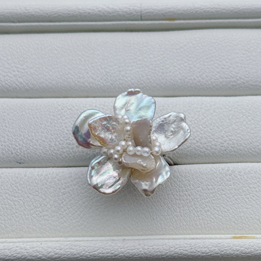 R90 S925 Stamped Freshwater Baroque Pearl Adjustable Flower Ring